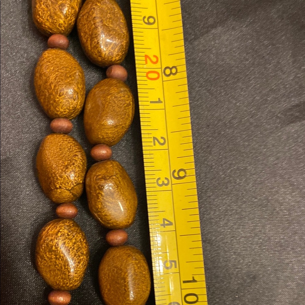 Brooks Brothers Elegant Brown Beaded Necklace - Picture 11 of 15